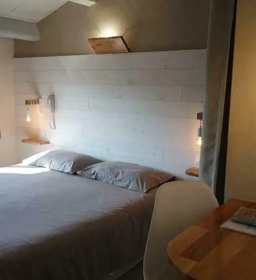 اتاق استاندارد, Logis Hotel L  Auberge D Uzes