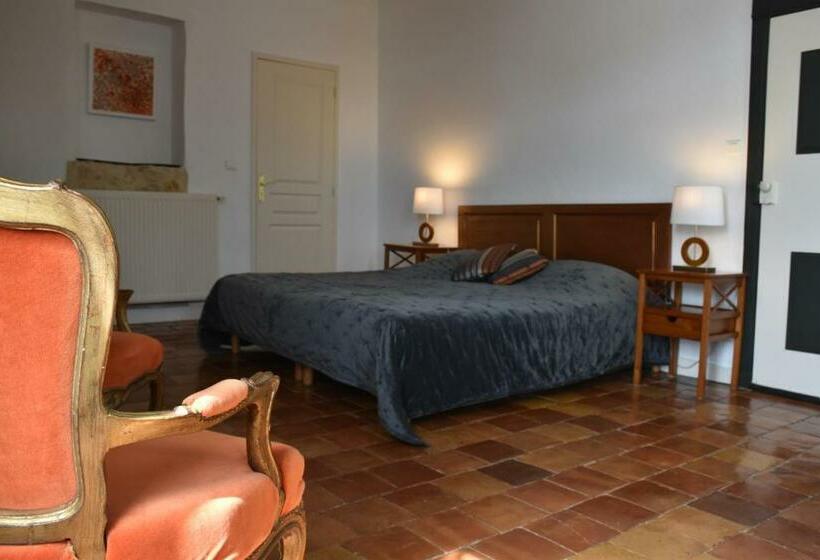 غرفة سوبيريور سرير كينج, Chambres D Hôtes   Dîners   Piscine   Centre Ville Bergerac 5km   Domaine De Bellevue Cottage