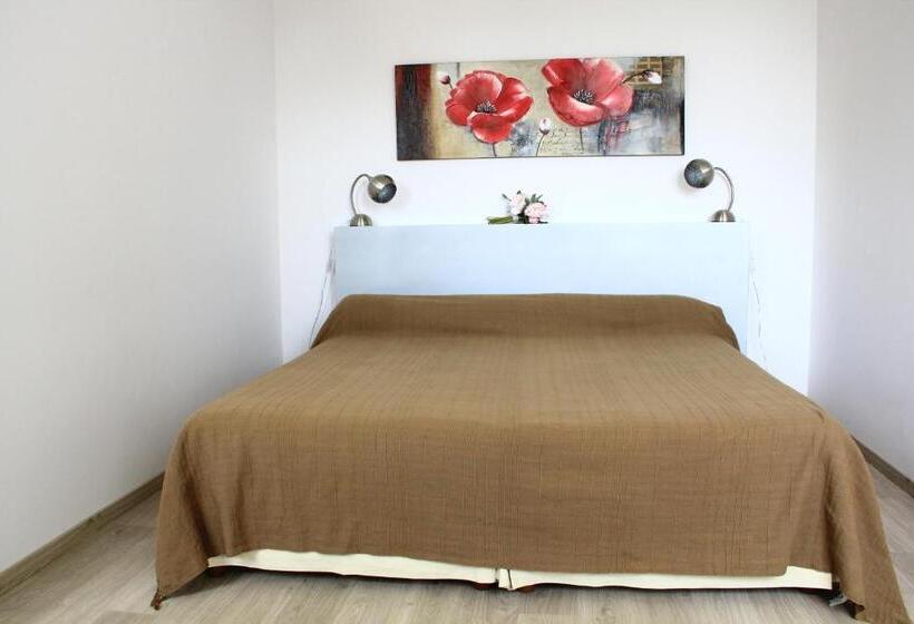 חדר סטנדרט, L Attrachju