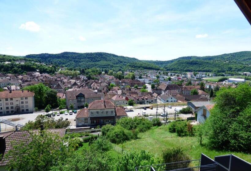 스탠다드 룸, La Colline Aux Yeux Doubs
