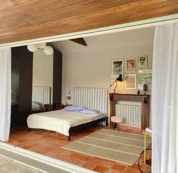 Standard-huone, Villa Tourelle