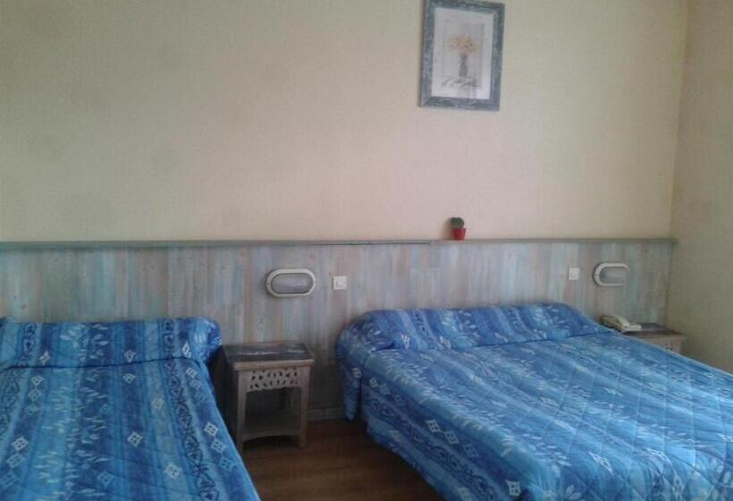 غرفة قياسية ثلاثية, Annapolis