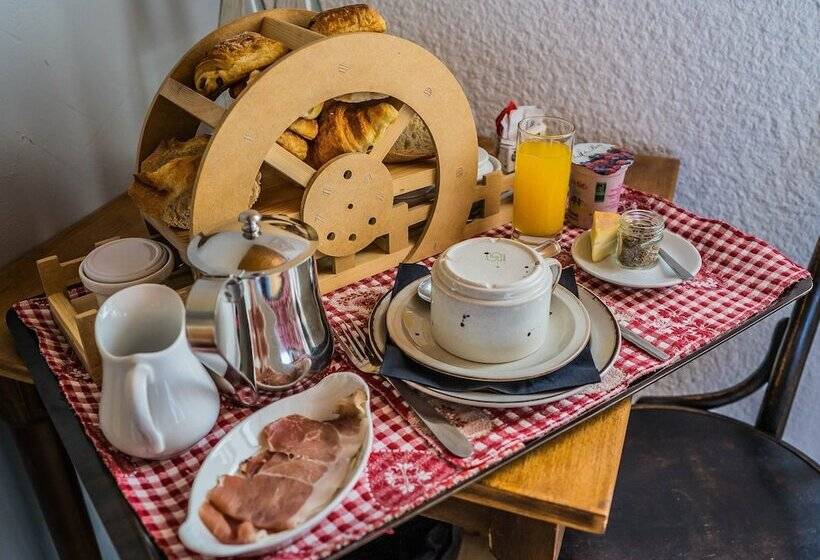 四人标准间, Au Vieux Moulin