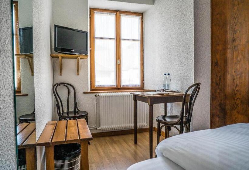 غرفة قياسية, Au Vieux Moulin