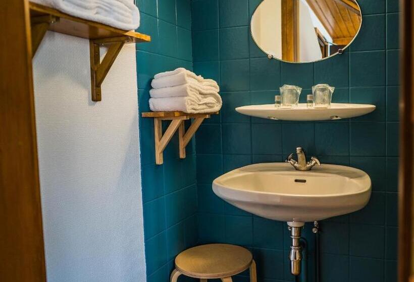 标准间, Au Vieux Moulin