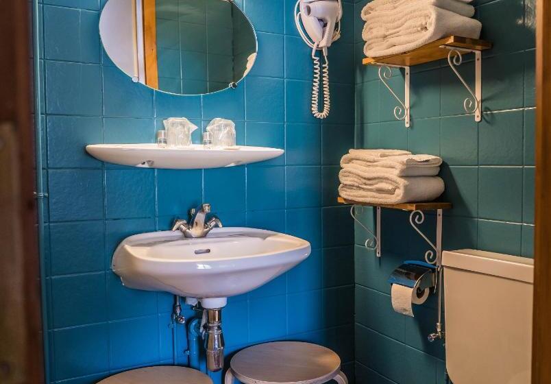 غرفة قياسية, Au Vieux Moulin