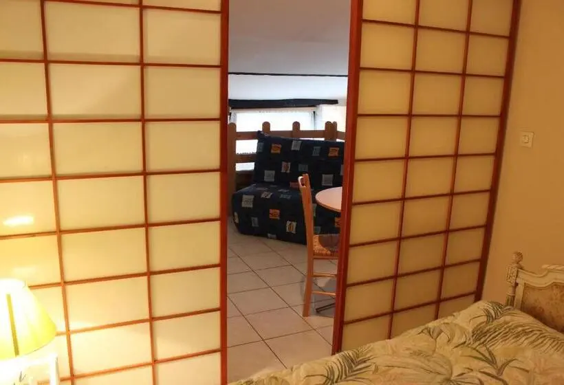 コンフォートルーム, Auberge Du Bord Des Eaux   Demi Pension Assurée Sur Réservation