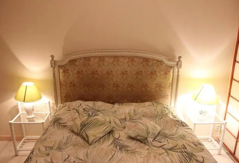 コンフォートルーム, Auberge Du Bord Des Eaux   Demi Pension Assurée Sur Réservation