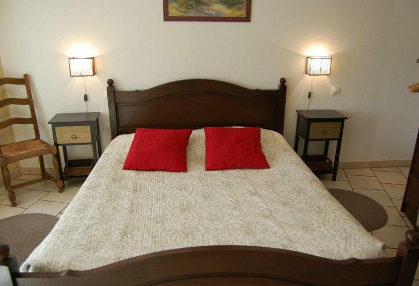 Номер Стандарт, Auberge Du Bord Des Eaux   Demi Pension Assurée Sur Réservation