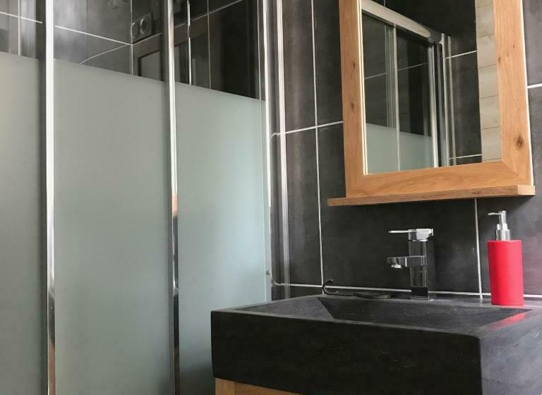 스탠다드 룸, D'angleterre