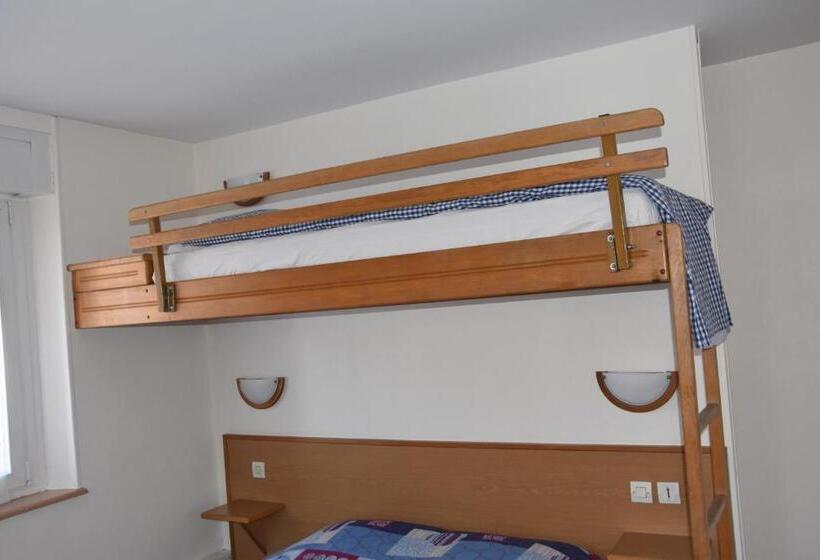 اتاق استاندارد چهار تخته, Gai Relais