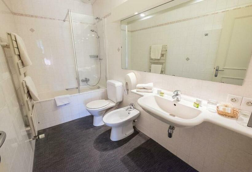 高级大房间, Hostellerie De Bretonnière   Groupe Logis Hotels