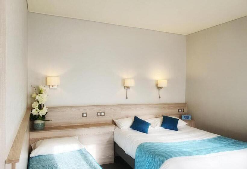 اتاق استاندارد سه نفره, Hostellerie De Bretonnière   Groupe Logis Hotels