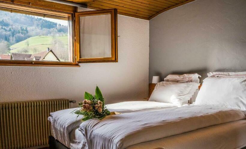 标准间, Au Vieux Moulin