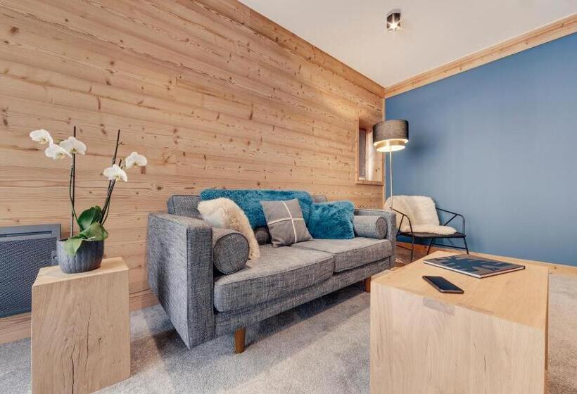 سوییت جونیور, Avancher