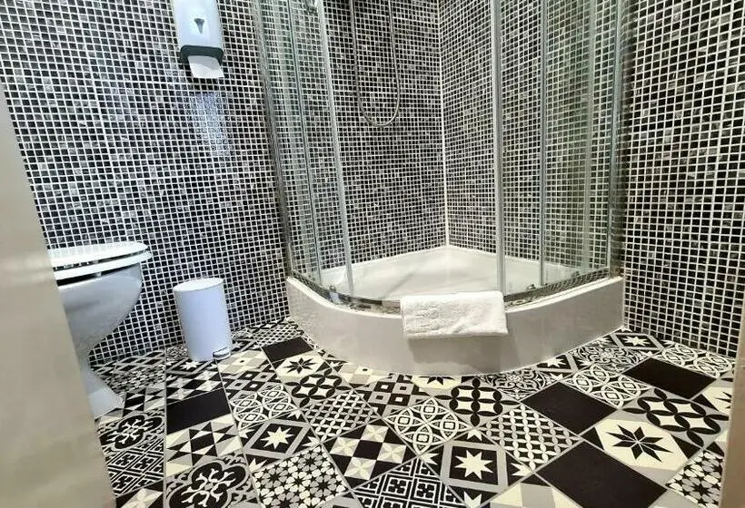 اتاق پرستیژ, Hôtel De Charme Equinoxe