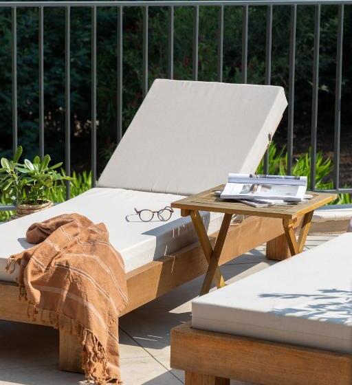 Люкс с Террасой, Hôtel L Escalet