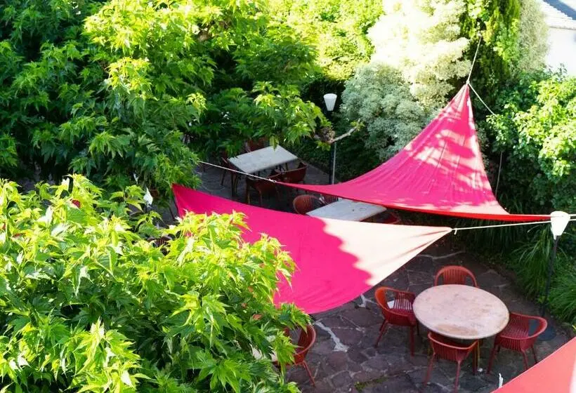スタンダード4人部屋, Hôtel Juantorena