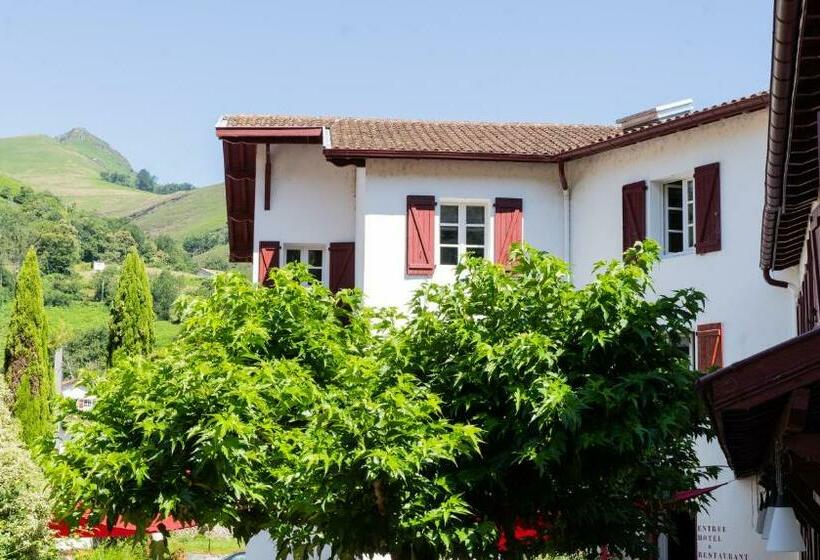 四人标准间, Hôtel Juantorena