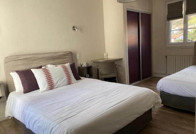 Номер Стандарт Трехместный, Hôtel Juantorena