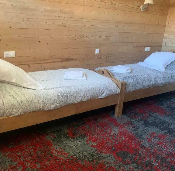 スタンダード4人部屋, Hôtel L équipe