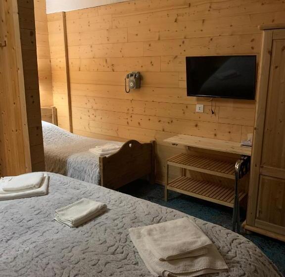 バルコニー付きスタンダードトリプルルーム, Hôtel L équipe