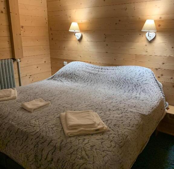 バルコニー付きスタンダードトリプルルーム, Hôtel L équipe