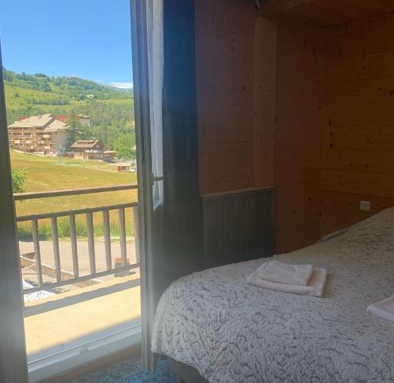 バルコニー付スタンダード4ベッドルーム, Hôtel L équipe