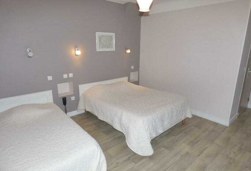 Номер Стандарт Трехместный, Hôtel La Pocatière