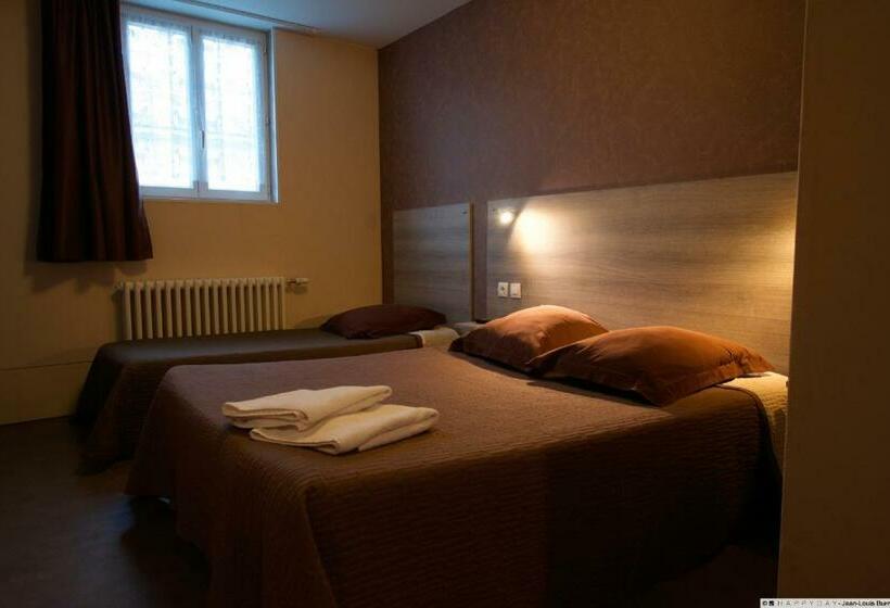 Трехместный Номер Базовый, Hôtel La Tente Verte