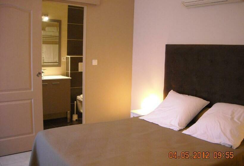 스탠다드 트리플 룸, Le Medieval