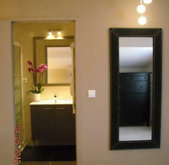 스탠다드 룸, Le Medieval