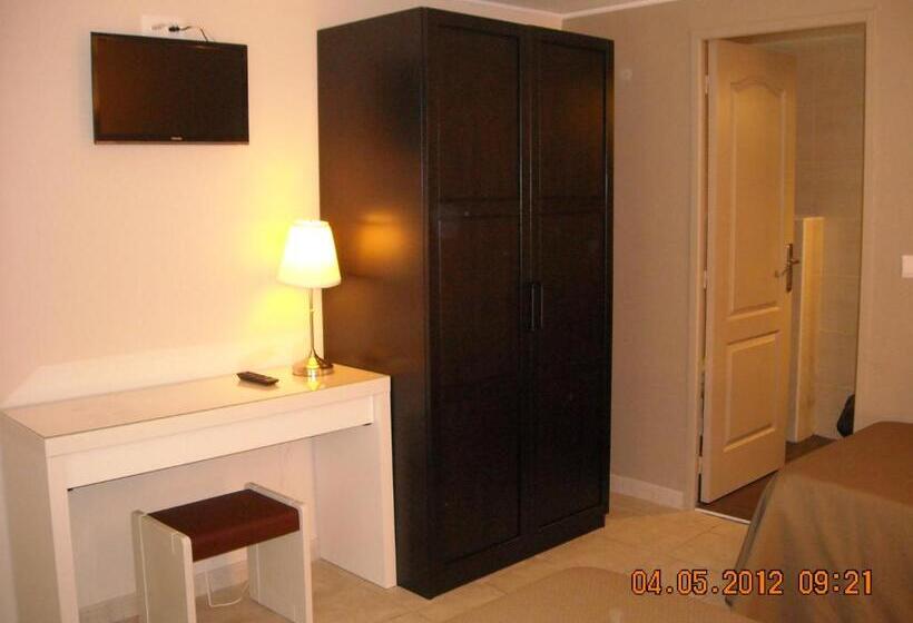 스탠다드 룸, Le Medieval