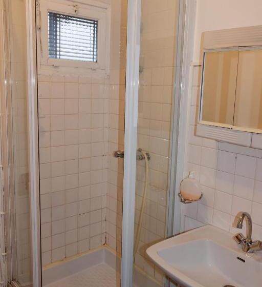 غرفة قياسية, Hôtel Le Relais