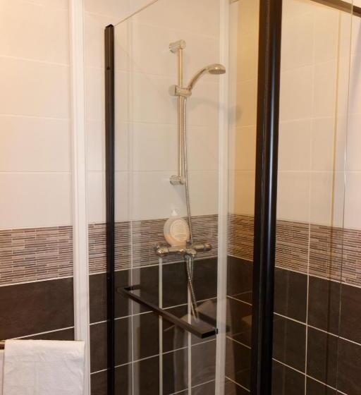 غرفة قياسية, Hôtel Le Relais