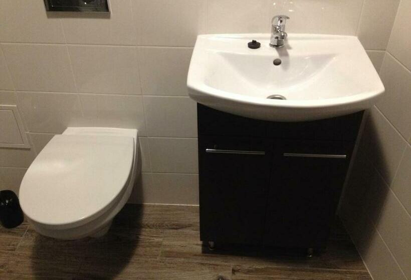 单人经济间, Le Saint Amand