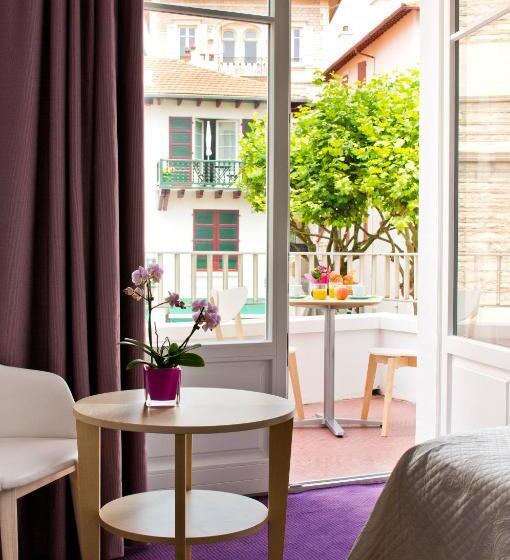 Номер Стандарт с Балконом, Hôtel Le Saphir