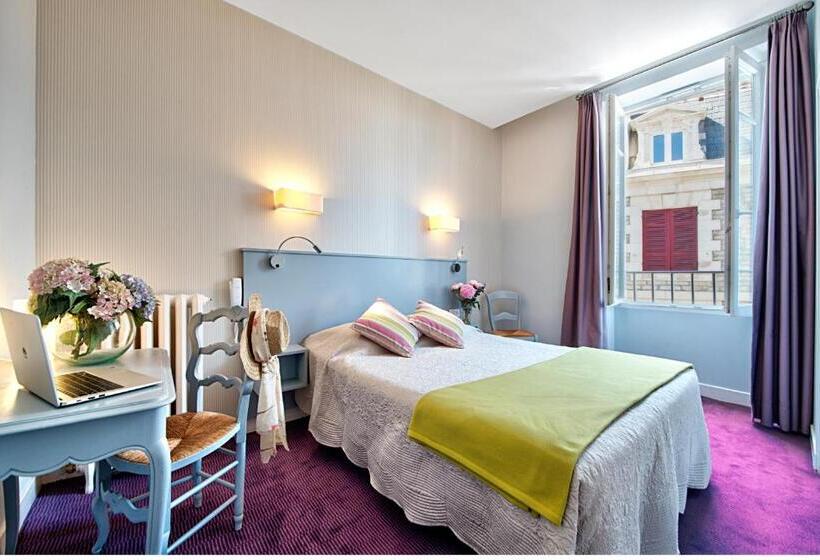 Номер Стандарт, Hôtel Le Saphir