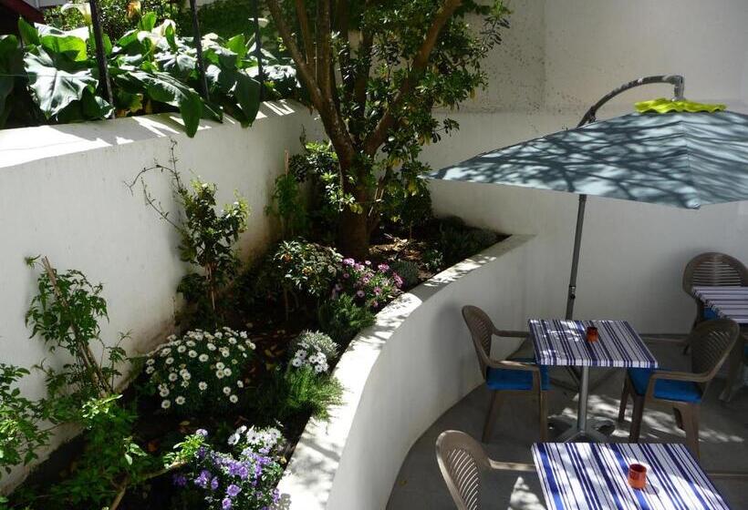 Номер Стандарт, Hôtel Le Saphir