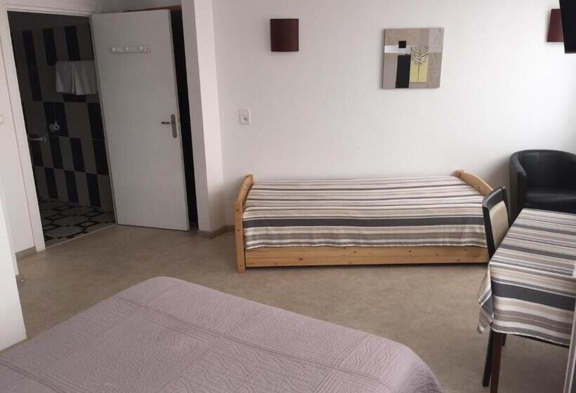 家庭间, Auberge Les Mufliers Hôtel Les Forges