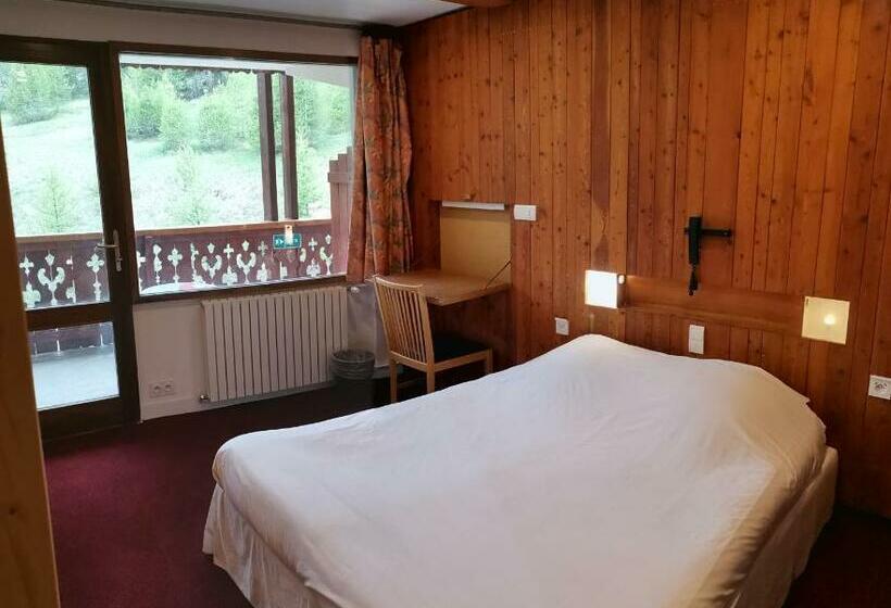 غرفة عائلية, Les Lores