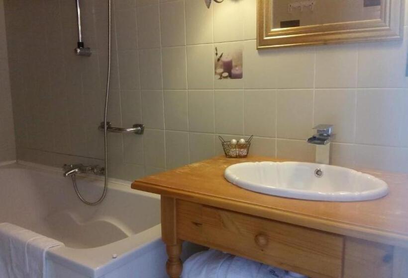 غرفة سوبيريور, Hôtel Restaurant Côté Rivage