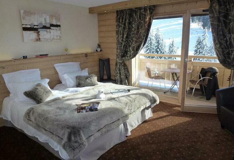 חדר סטנדרט עם מרפסת, Hôtel Restaurant Les Sapins Wellness & Gourmet