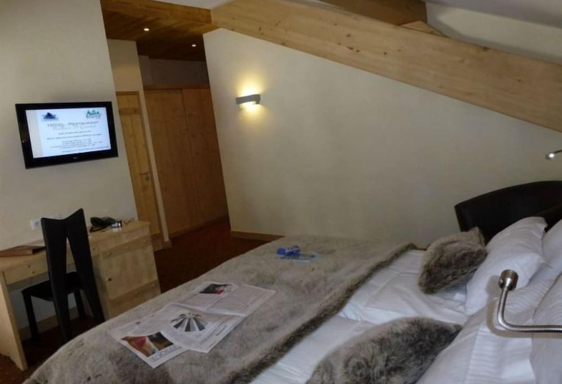 חדר סטנדרט עם מרפסת, Hôtel Restaurant Les Sapins Wellness & Gourmet