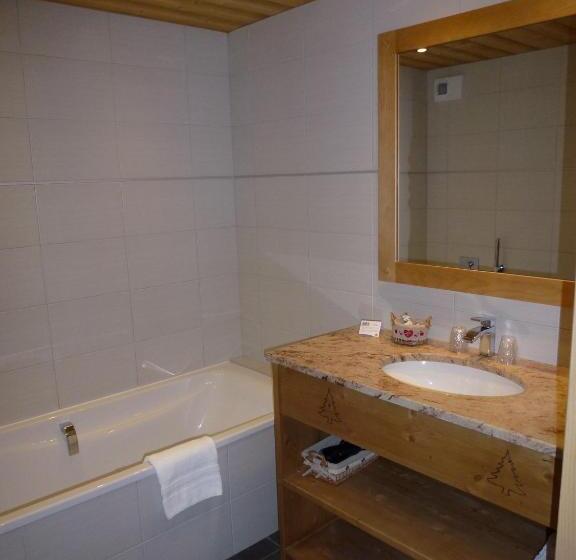 חדר משפחתי, Hôtel Restaurant Les Sapins Wellness & Gourmet