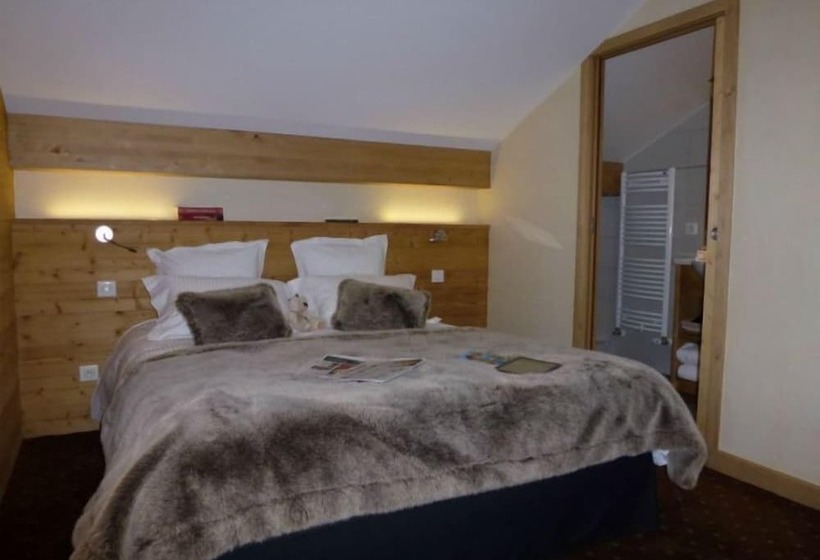 חדר סטנדרט עם מרפסת, Hôtel Restaurant Les Sapins Wellness & Gourmet