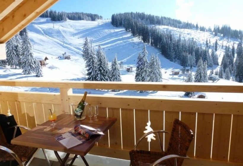 Номер Стандарт с Балконом, Hôtel Restaurant Les Sapins Wellness & Gourmet