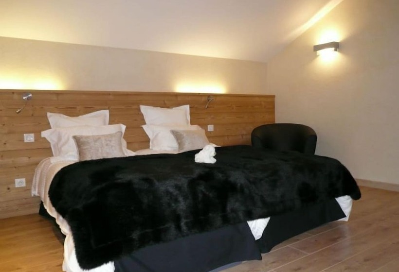 חדר סטנדרט עם מרפסת, Hôtel Restaurant Les Sapins Wellness & Gourmet