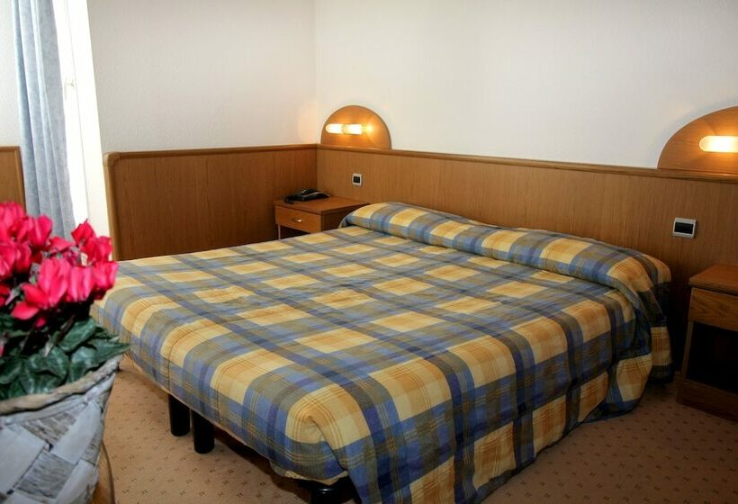 اتاق استاندارد یک نفره, Jam Session