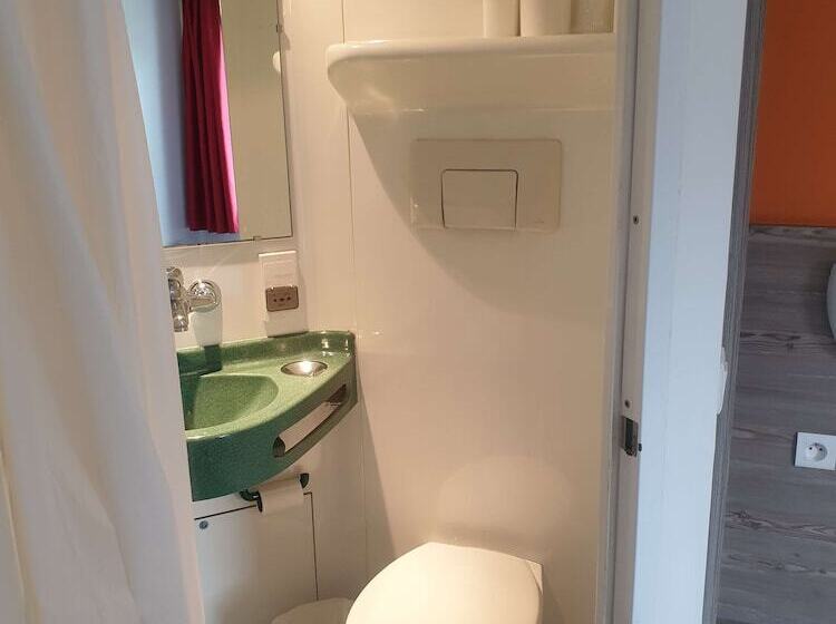 标准间带双人床, Kyriad Direct  Poissy   Acheres